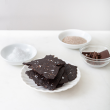 Load image into Gallery viewer, RÓA DAILY SEA SALT WITH CHIA SEED BROWNIE BRITTLE 30G