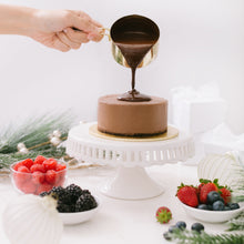 Load image into Gallery viewer, X&#39;MAS WINTERBERRY CHOCOLATE DREAM CAKE (4.5&quot;/6&quot;/8&quot;)
