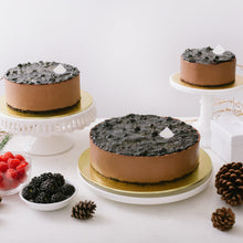 Load image into Gallery viewer, X&#39;MAS WINTERBERRY CHOCOLATE DREAM CAKE (4.5&quot;/6&quot;/8&quot;)
