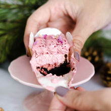 Load image into Gallery viewer, PETIT GÂTEAUX MIX FLAVOURS MOUSSE CUPCAKES
